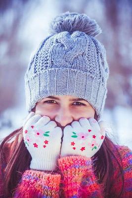 ​老人冬季要注意保暖 以防感冒或是关节疾病