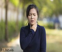 咳嗽导致颈部淋巴肿大的原因 颈部淋巴肿大如何治疗