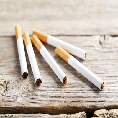 你抽的不是烟：五种不良习惯导致白癜风的实例展示