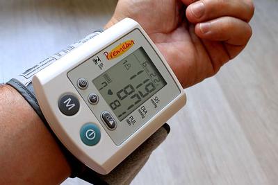 ​老人血压正常范围 怎么把血压控制在正常范围？