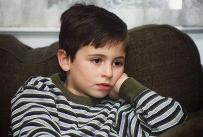 儿童多动症严重吗？怎么治？
