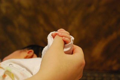 婴儿鼻塞有痰时怎么办？