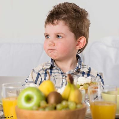 两岁小孩发烧咳嗽怎么办呢？