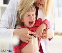 小孩打过预防针能洗澡吗 孩子打疫苗后感冒怎么办