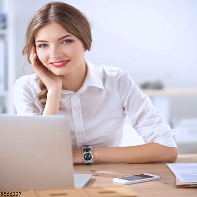 ​长期对着电脑屏幕的女性白领应如何护肤