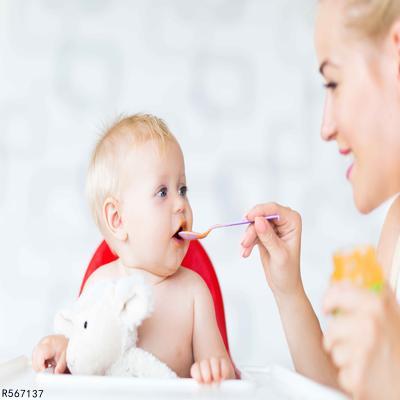 婴儿辅食 新生儿怎么正确吃辅食