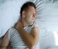 治疗颈椎的枕头有效吗 如何选择颈椎保健枕