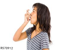 治疗慢性鼻炎的中药处方有哪些 慢性鼻炎的病因是什么