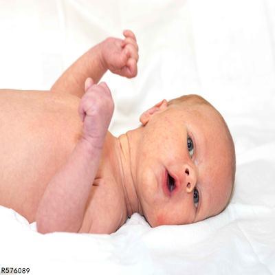 八个月的宝宝发育标准 宝宝的发育指标